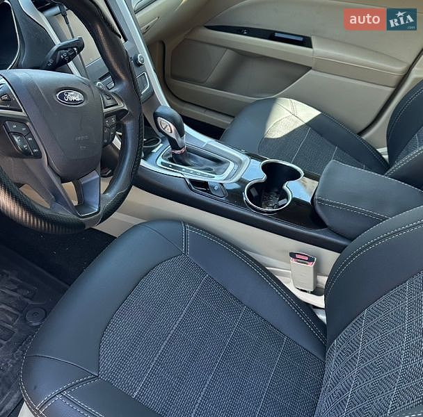 Седан Ford Fusion 2015 в Днепре