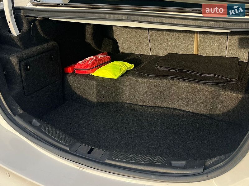 Седан Ford Fusion 2017 в Смеле