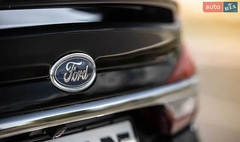 2017 Ford Fusion - мініатюра 12
