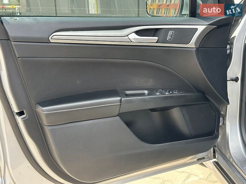 Седан Ford Fusion 2020 в Одессе