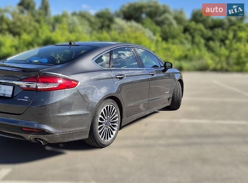 Седан Ford Fusion 2017 в Ірпені