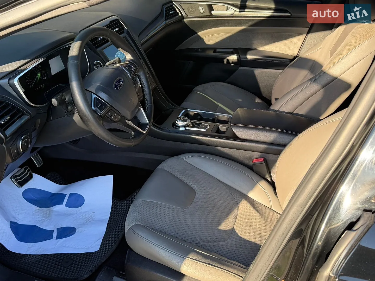 2016 Ford Fusion - мініатюра 27