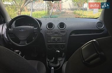 Хэтчбек Ford Fusion 2008 в Киеве