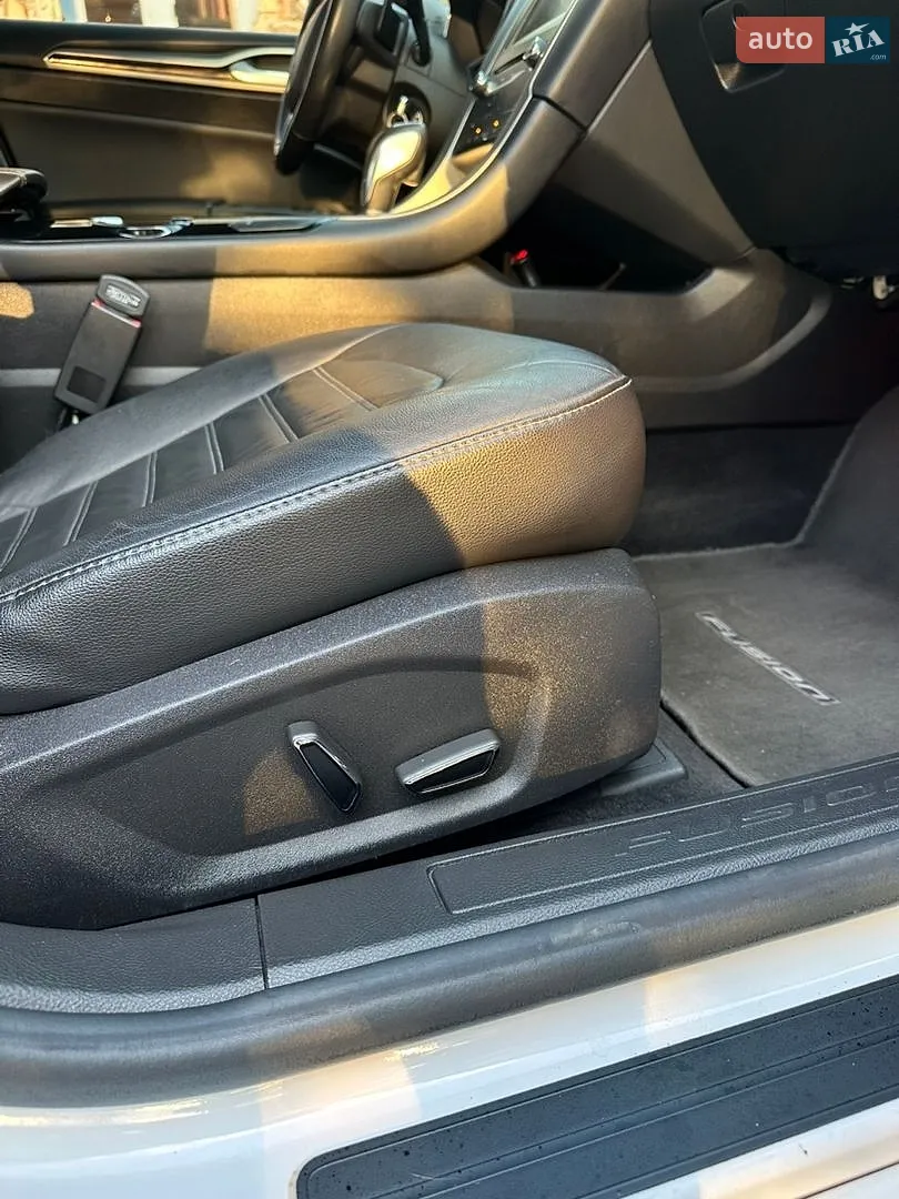 2013 Ford Fusion - мініатюра 16