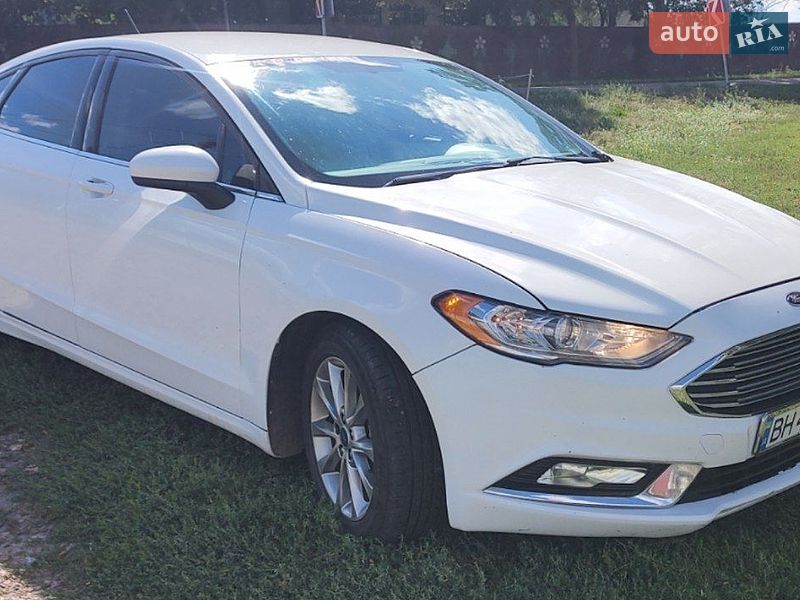 Седан Ford Fusion 2016 в Попельне