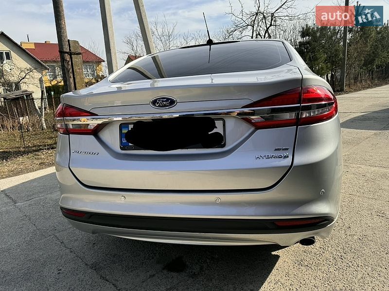 Седан Ford Fusion 2017 в Дрогобыче