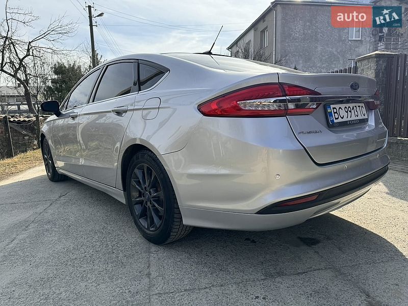 Седан Ford Fusion 2017 в Дрогобыче