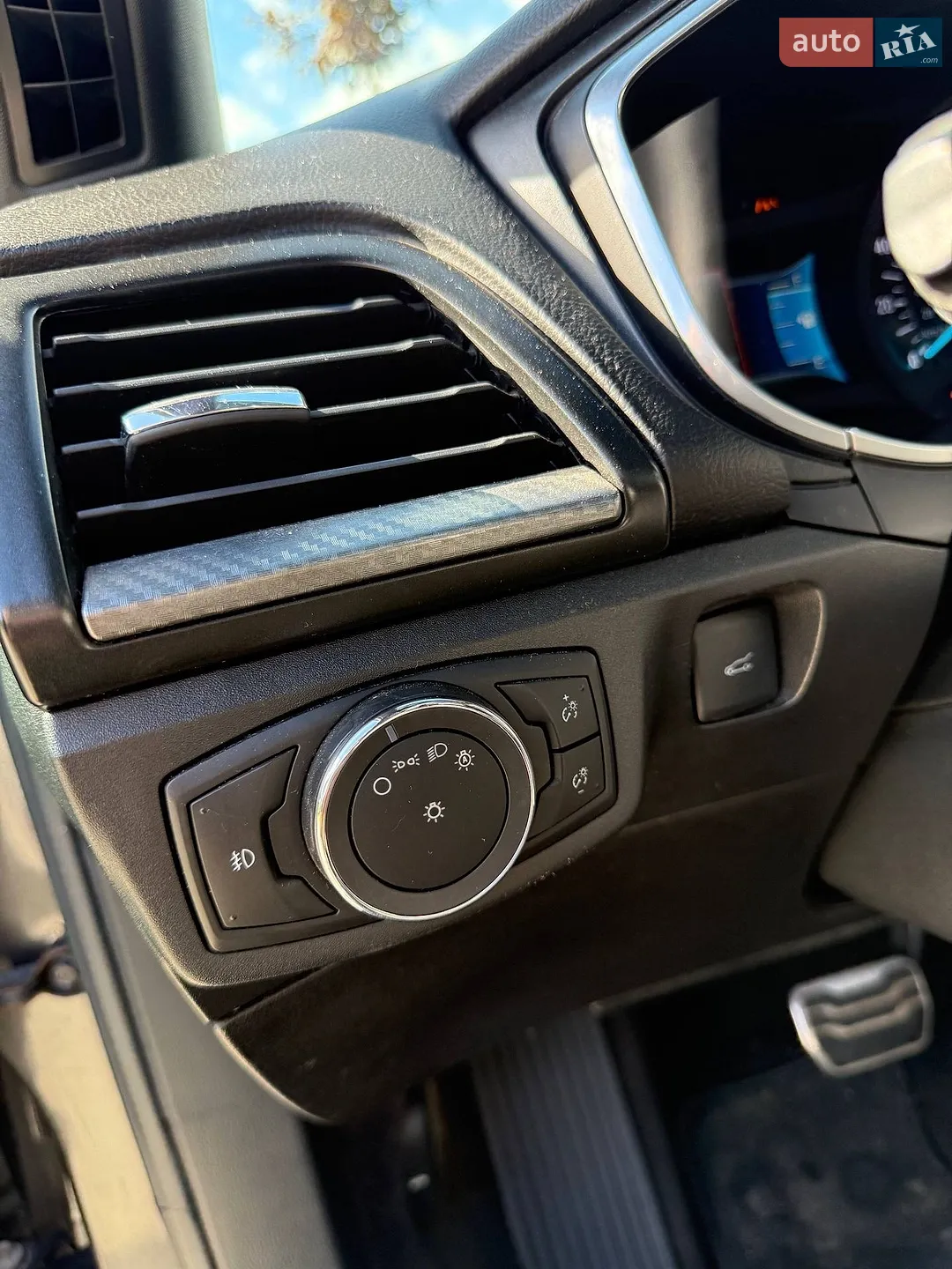 2016 Ford Fusion - мініатюра 25