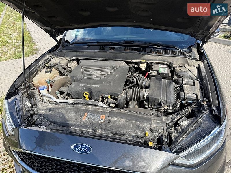 Седан Ford Fusion 2016 в Львові