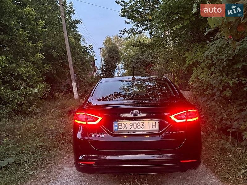 Седан Ford Fusion 2014 в Хмельницькому
