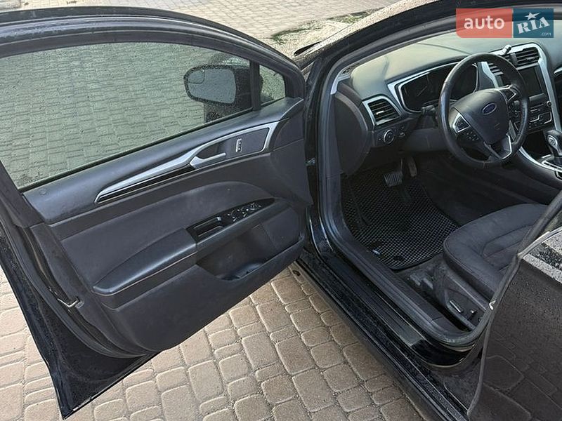Седан Ford Fusion 2015 в Ірпені