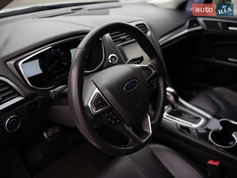 Седан Ford Fusion 2015 в Одессе
