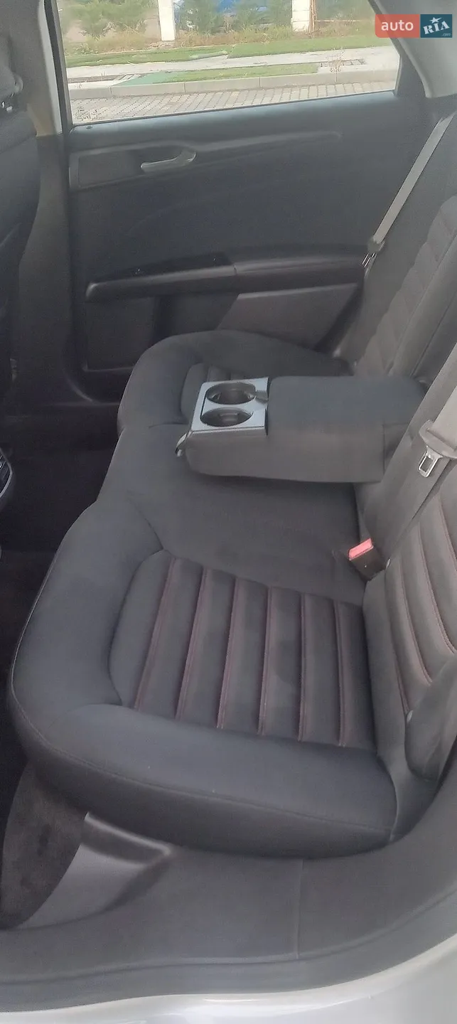2016 Ford Fusion - мініатюра 11
