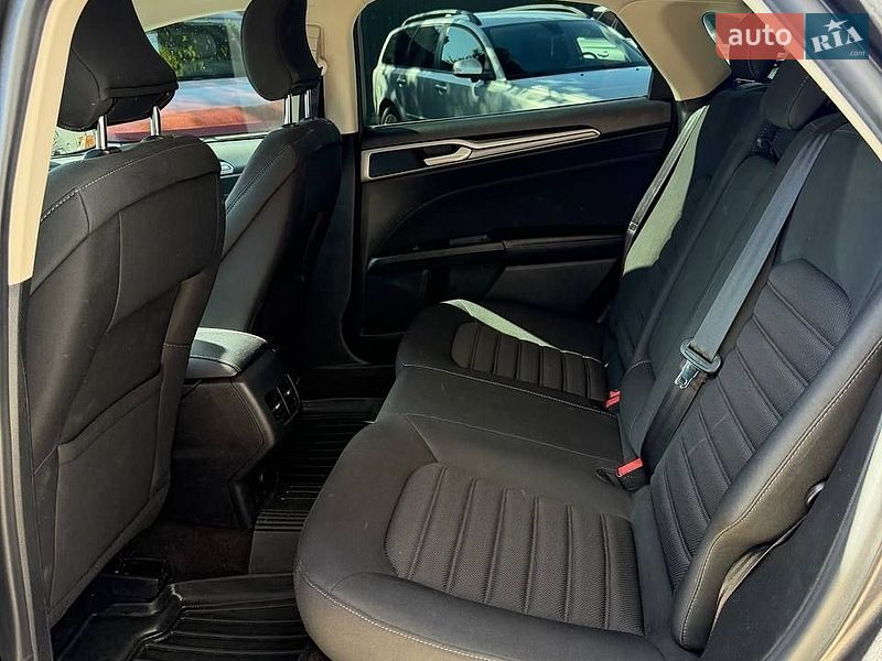 Седан Ford Fusion 2019 в Дрогобичі