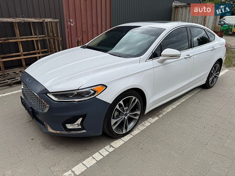 Седан Ford Fusion 2020 в Львове