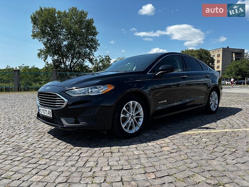 Седан Ford Fusion 2018 в Мукачево