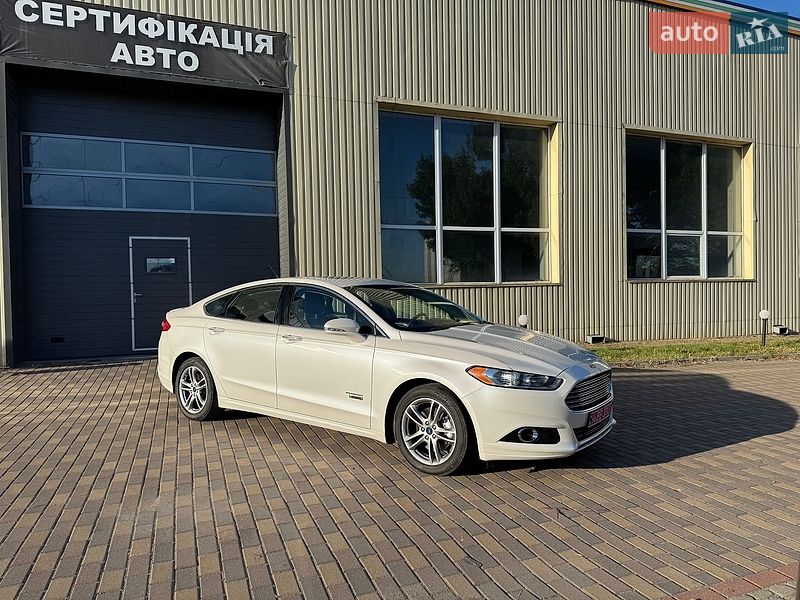 Ford Fusion 2015