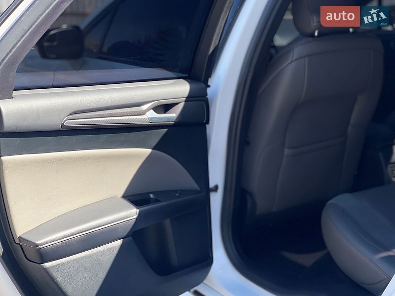Седан Ford Fusion 2016 в Тернополі фото 24 Седан Ford Fusion 2016 в Тернополі