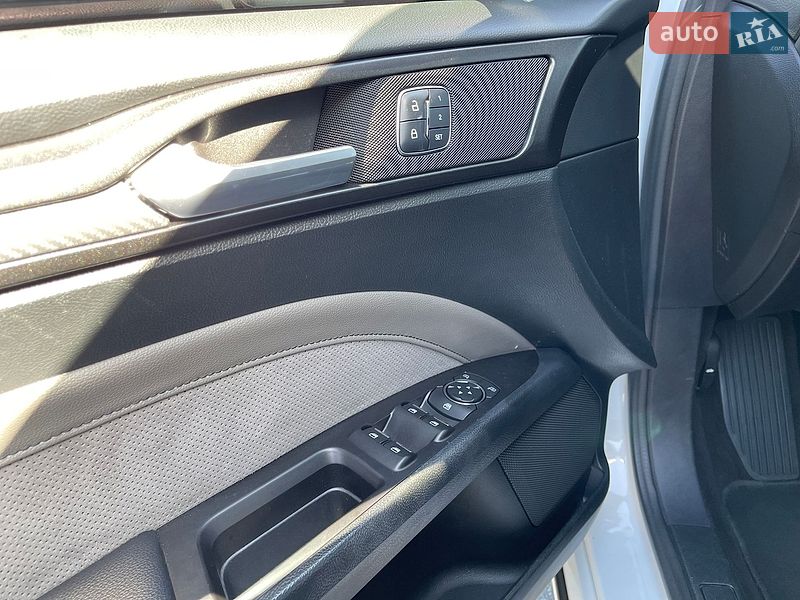 Седан Ford Fusion 2016 в Тернополі фото 32 Седан Ford Fusion 2016 в Тернополі