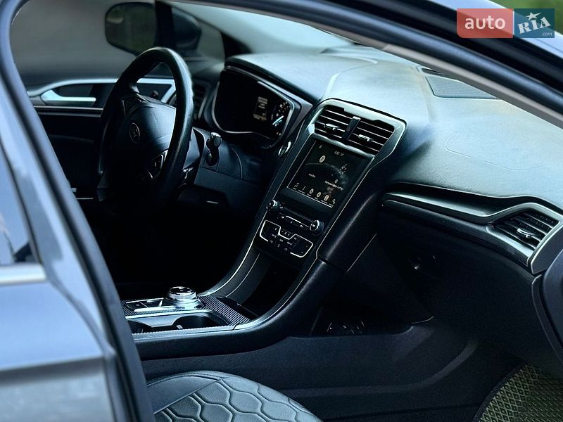 Седан Ford Fusion 2016 в Луцке