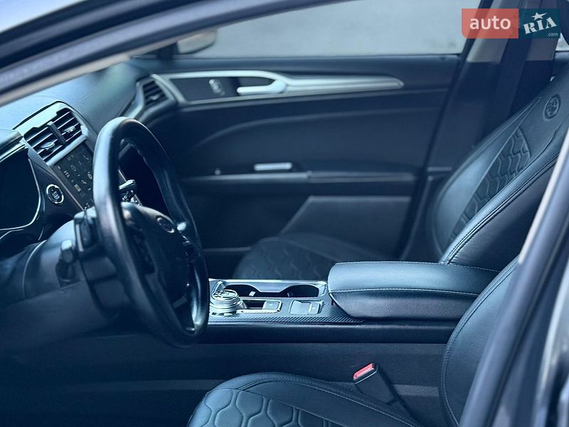 Седан Ford Fusion 2016 в Луцке