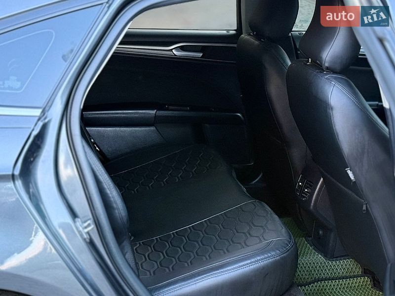 Седан Ford Fusion 2016 в Луцке