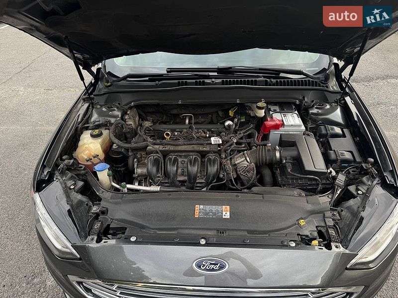 Седан Ford Fusion 2016 в Дніпрі