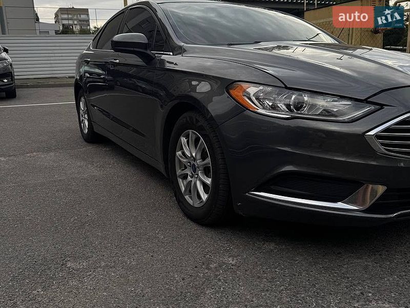 Седан Ford Fusion 2016 в Дніпрі