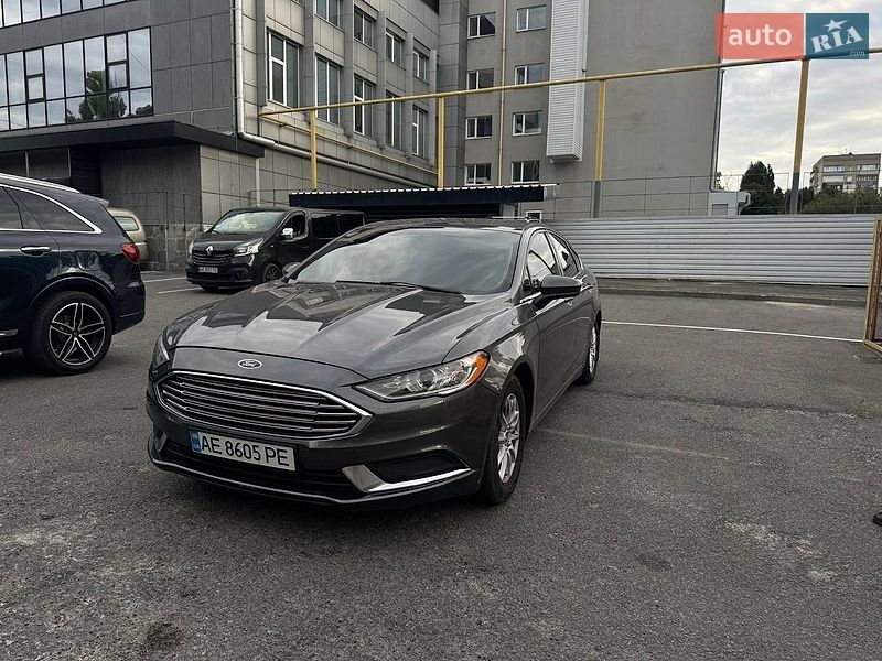 Седан Ford Fusion 2016 в Дніпрі