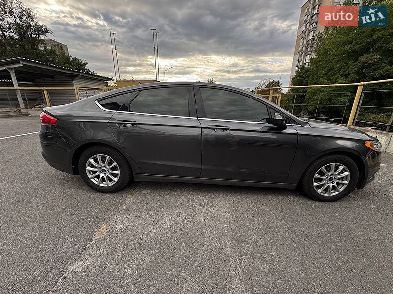 Седан Ford Fusion 2016 в Днепре