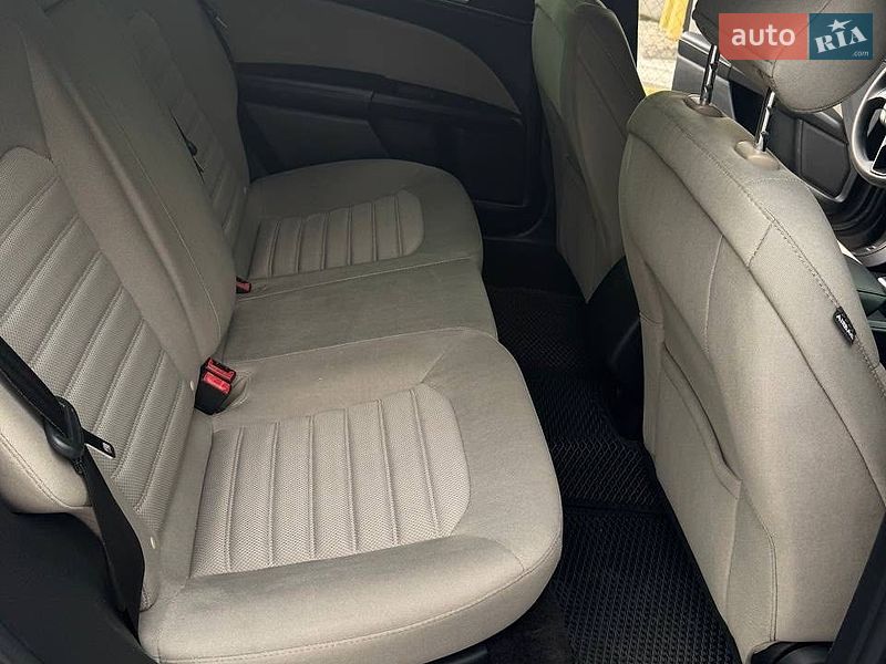 Седан Ford Fusion 2016 в Днепре