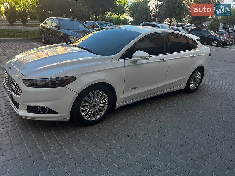 Седан Ford Fusion 2014 в Виннице
