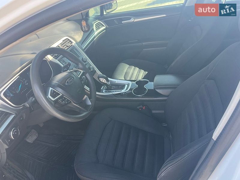 Седан Ford Fusion 2014 в Виннице