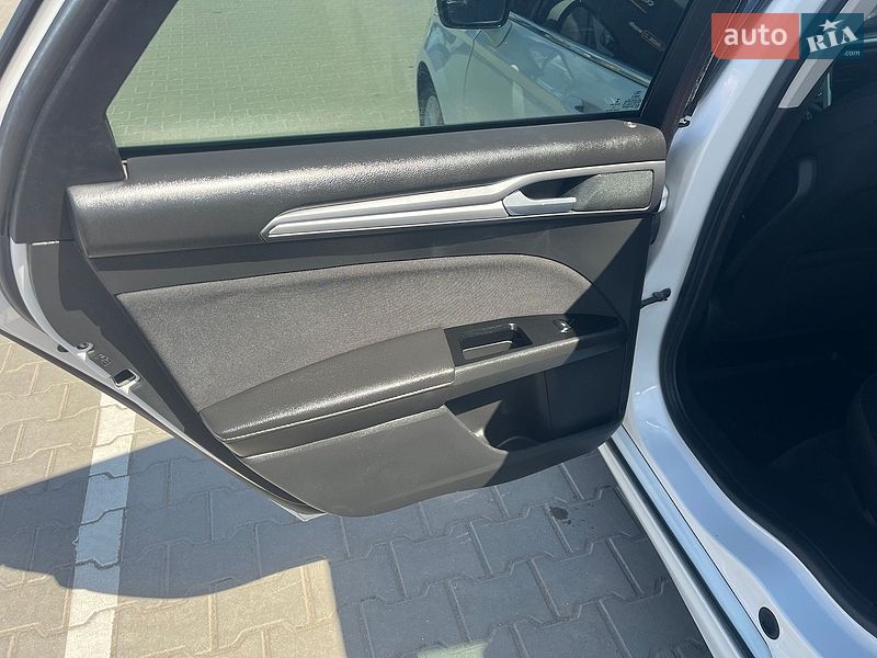 Седан Ford Fusion 2014 в Виннице