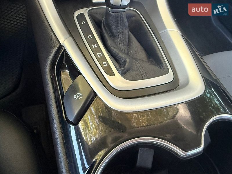 Седан Ford Fusion 2015 в Киеве