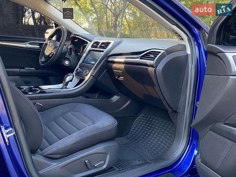 Седан Ford Fusion 2015 в Киеве
