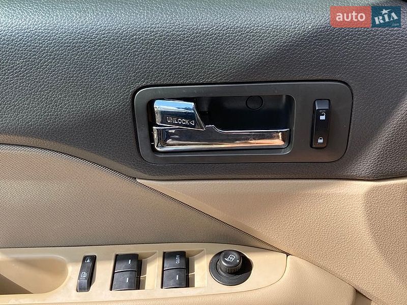 Седан Ford Fusion 2012 в Петропавлівській Борщагівці