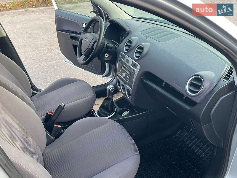 Хетчбек Ford Fusion 2009 в Вінниці фото 46 Хетчбек Ford Fusion 2009 в Вінниці