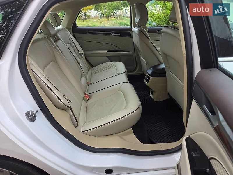Седан Ford Fusion 2015 в Харькове