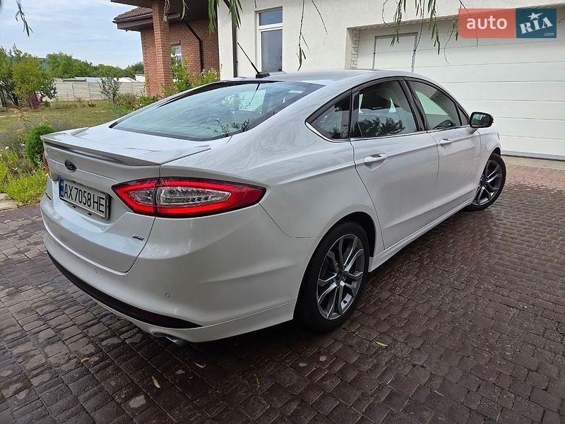 Седан Ford Fusion 2015 в Харькове