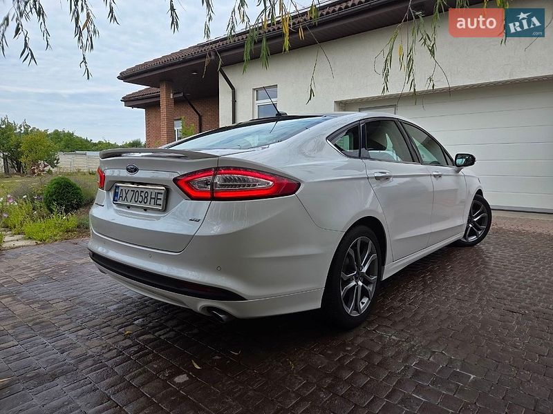Седан Ford Fusion 2015 в Харькове