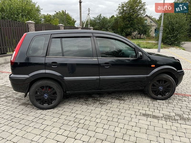 Хэтчбек Ford Fusion 2007 в Староконстантинове