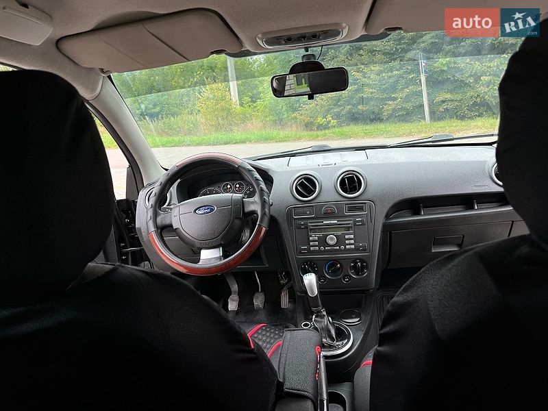 Хэтчбек Ford Fusion 2007 в Староконстантинове