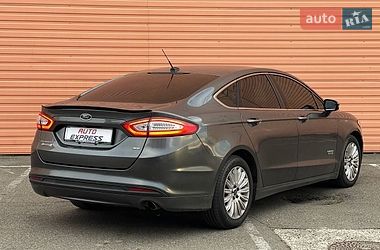Седан Ford Fusion 2016 в Киеве