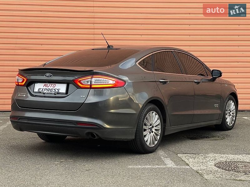 Седан Ford Fusion 2016 в Киеве