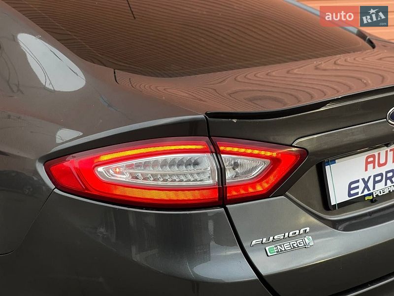 Седан Ford Fusion 2016 в Киеве
