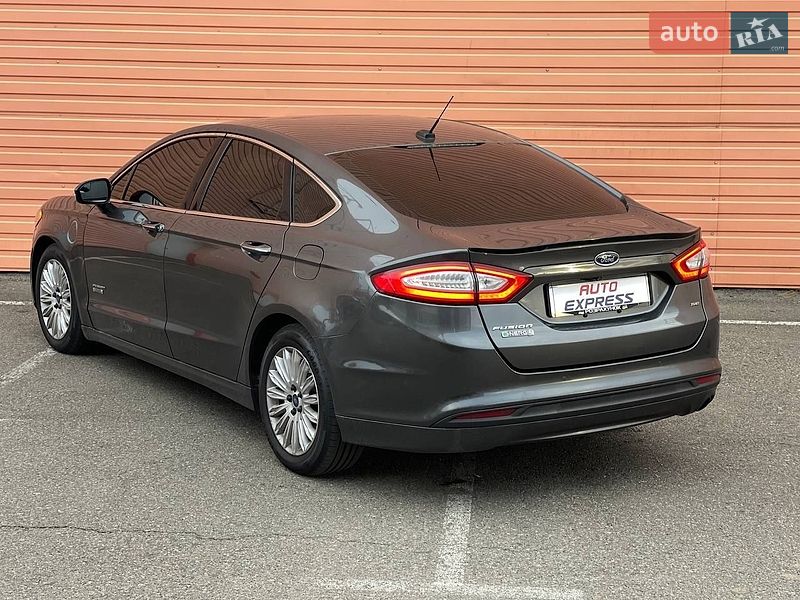 Седан Ford Fusion 2016 в Киеве