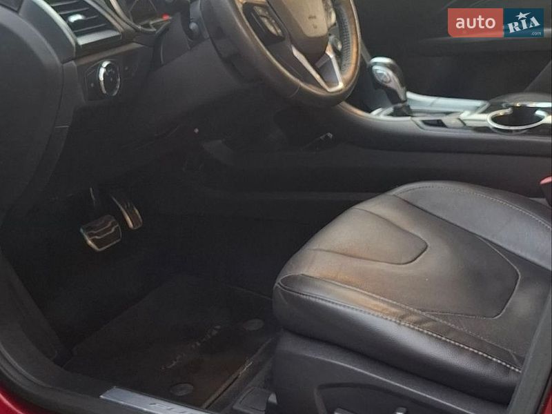 Седан Ford Fusion 2015 в Одесі