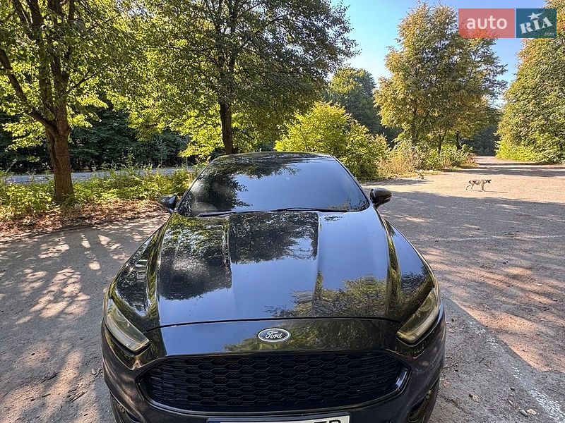 Седан Ford Fusion 2014 в Хмельницькому
