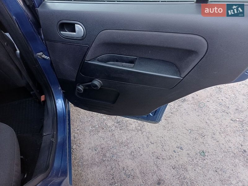Хетчбек Ford Fusion 2008 в Кременчуці фото 13 Хетчбек Ford Fusion 2008 в Кременчуці